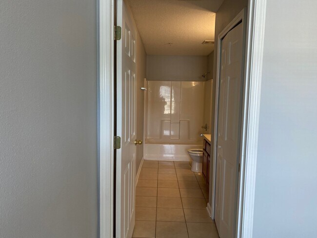 Building Photo - 5101 Playpen Dr