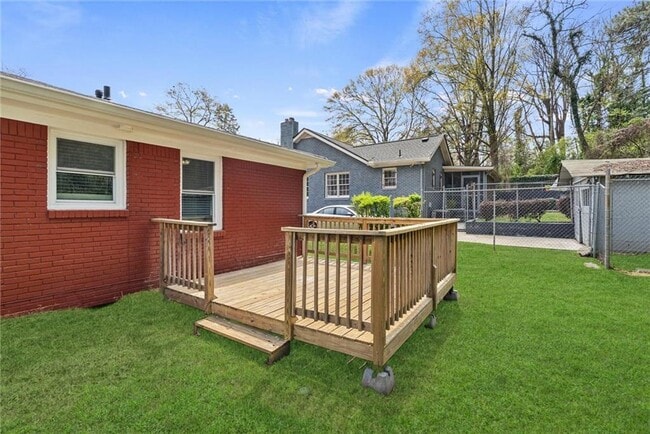 Building Photo - 628 S Evelyn Pl NW