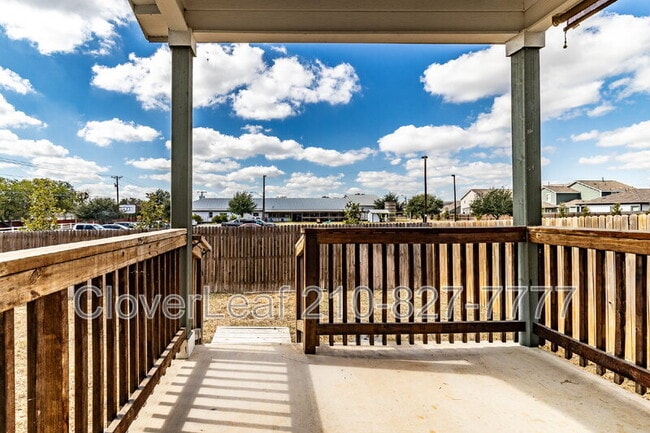 Building Photo - 266 Jaycen Ln