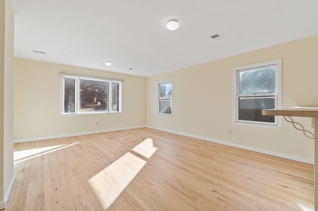 Building Photo - 3303 Liberty Ave