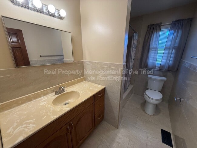 Building Photo - 4908 Robert Andrew Rd