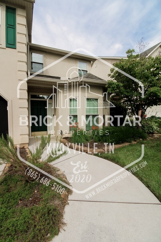 Building Photo - 613 Chapel Point Ln
