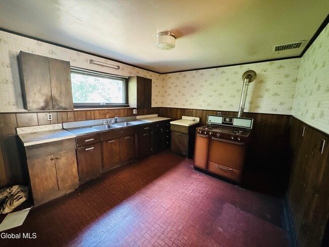 Building Photo - 2970 Salisbury Pl