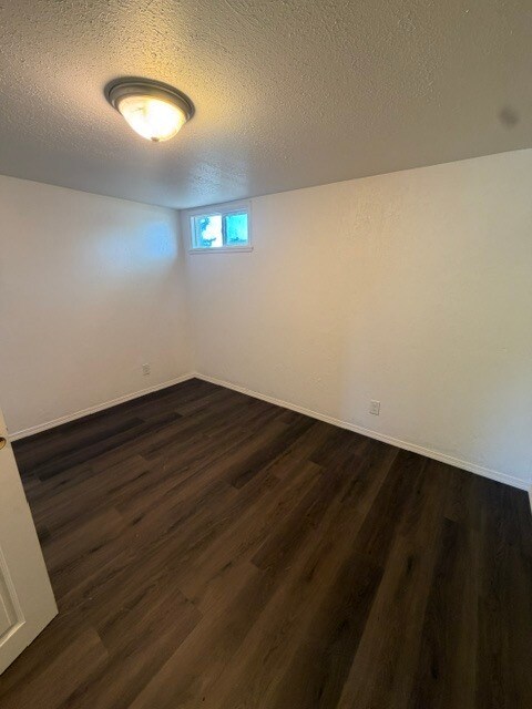 Building Photo - Harris Apartments