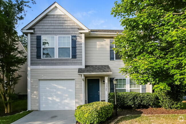 Building Photo - 15745 Lakepoint Forest Dr