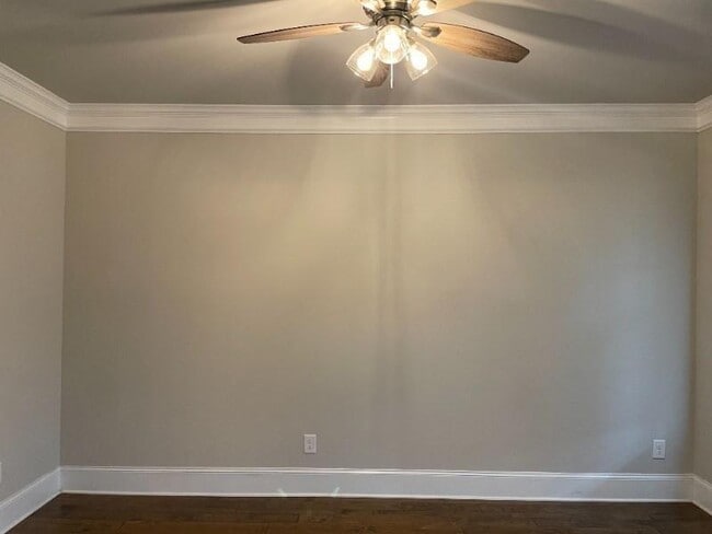 Building Photo - 1011 Virginia Oak Ln