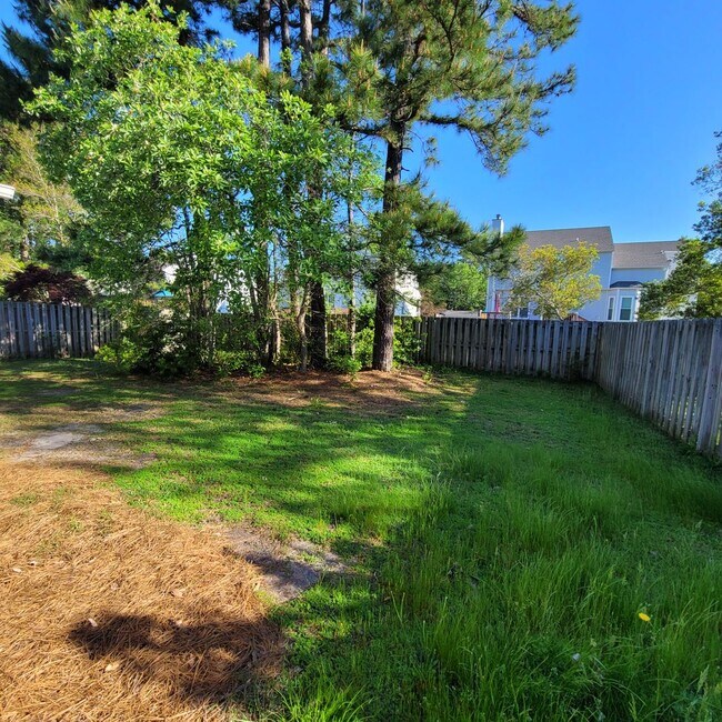 Building Photo - Wonderful 3 bedroom 2 bathroom home in Chesterbrook