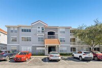 Building Photo - 18001 Richmond Pl Dr