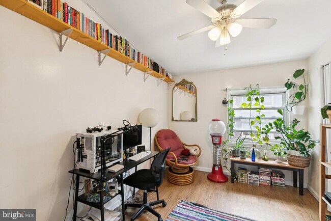 Building Photo - 1333 Pine St