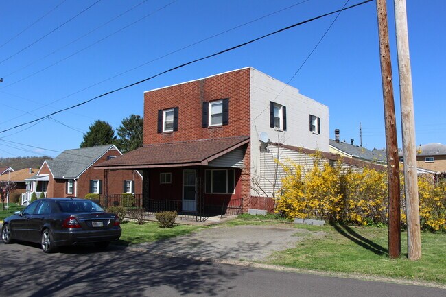 Building Photo - 154 Columbus Way