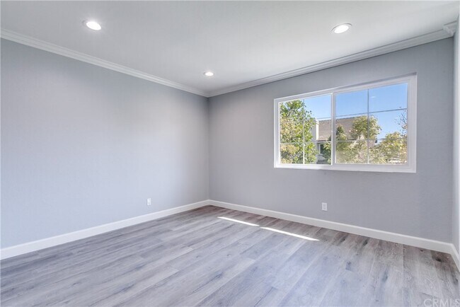 Building Photo - 55 Exeter-