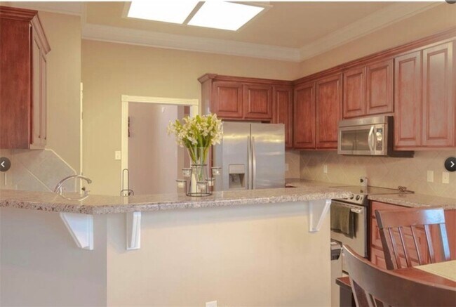 Building Photo - 4200 Colchester Ct