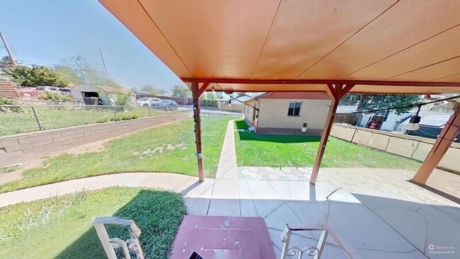 Building Photo - 4030 S Fox St