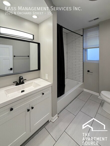 Building Photo - 2524 N Orchard St