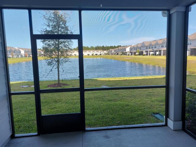 Building Photo - 3 bedroom in Jacksonville FL 32246