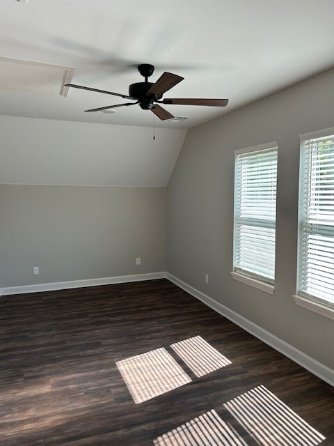 Building Photo - 409 W Maple Ave