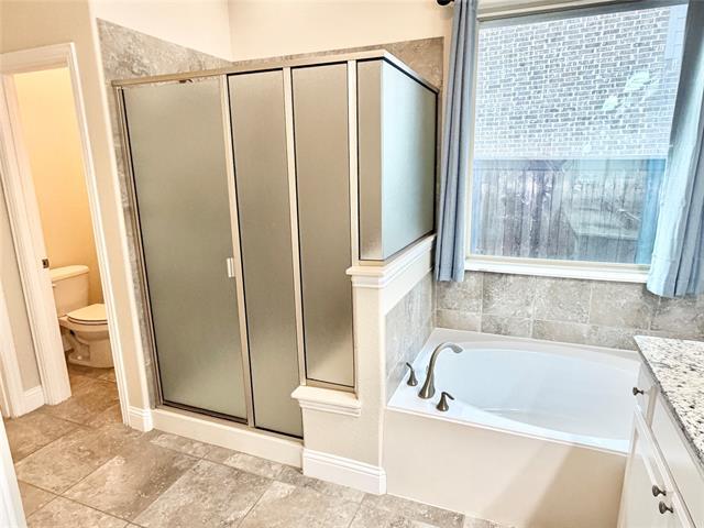 Building Photo - 1500 Grove Dr