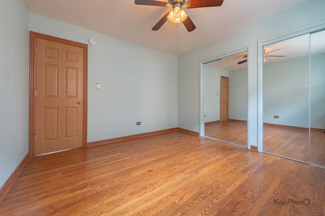 Building Photo - 8465 W Berwyn Ave
