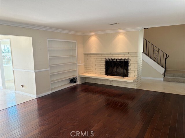 Building Photo - 1742 La Mesa Oaks Dr