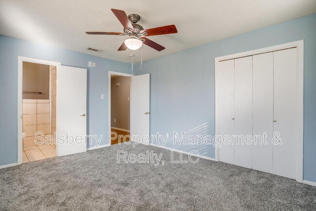 Building Photo - 1113 Gifford Dr