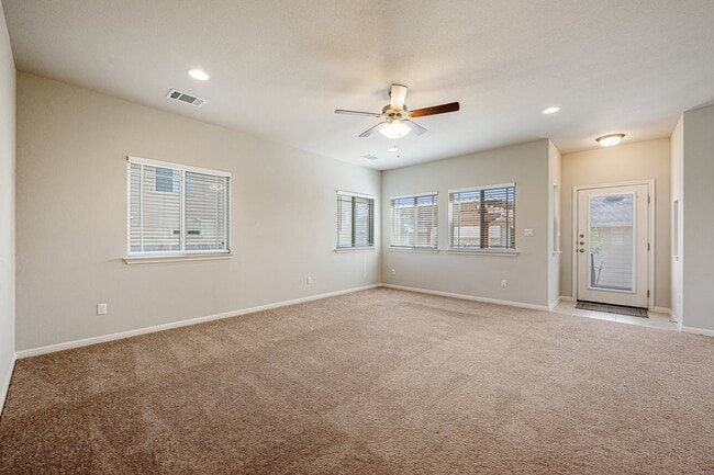 Building Photo - 18031 Lungo St