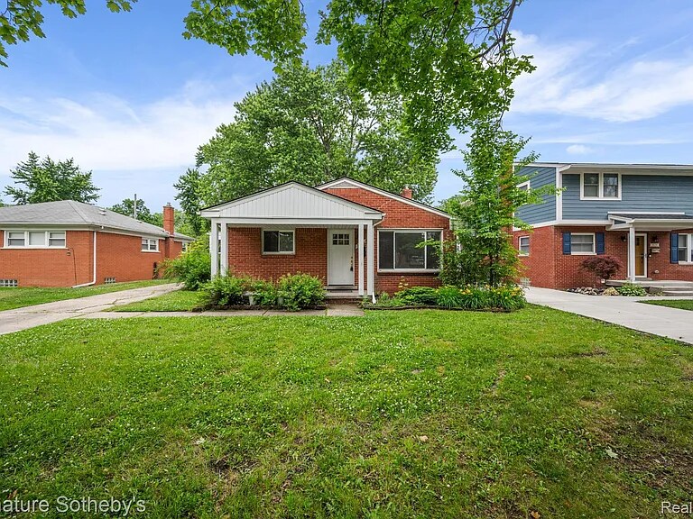 Primary Photo - 3626 Hillside Dr