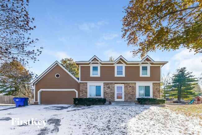 Primary Photo - 1613 E Frontier Ln