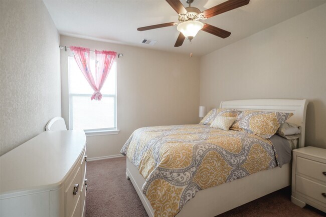 Building Photo - 8730 Sunny Gallop Dr