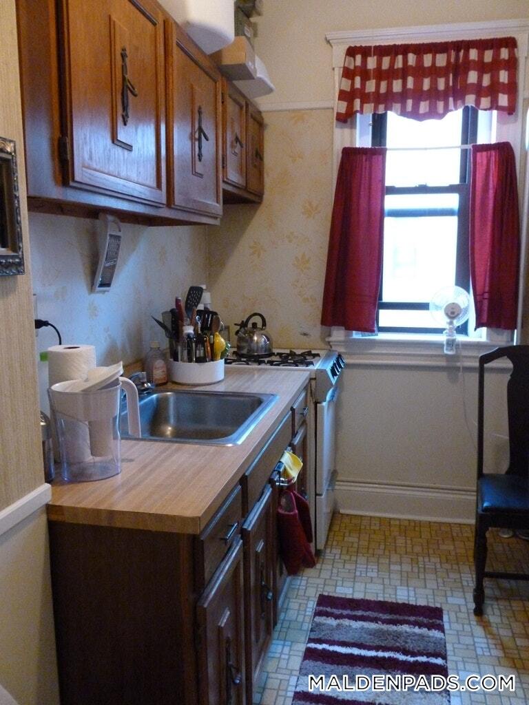 Building Photo - 17-19-19 Washington St S