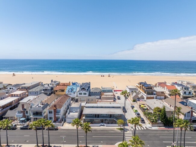 Building Photo - 1727 W Balboa Blvd