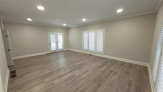 Building Photo - 9610 Farmbrook Ln