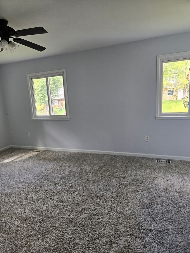 Building Photo - Single Family Home in Dale City