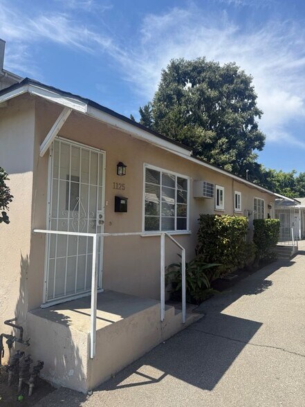 Building Photo - 1125 Elm Ave