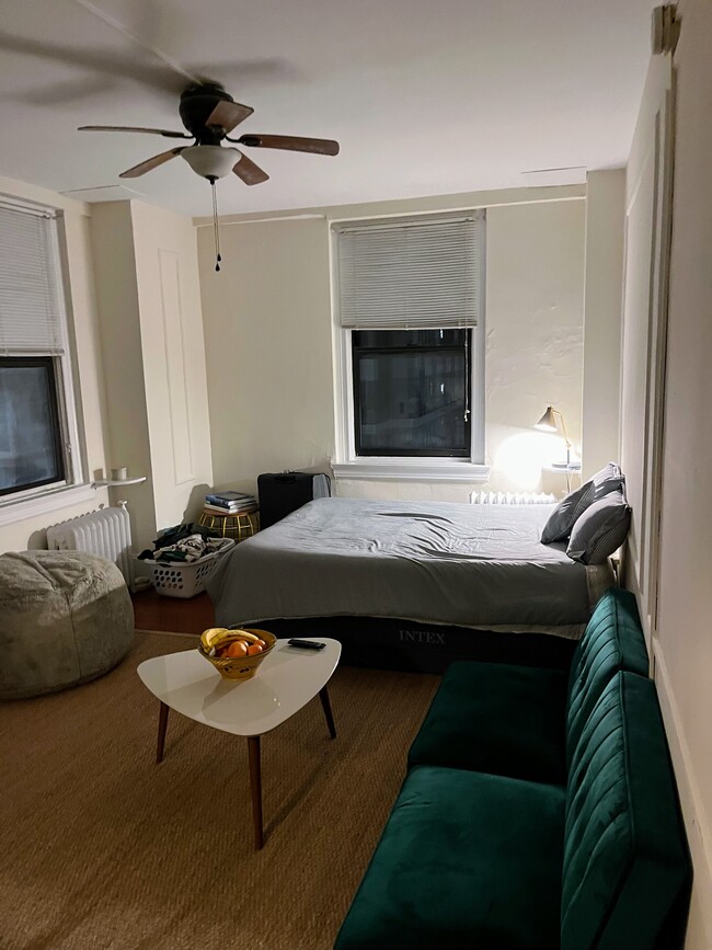 Building Photo - Arts Condominium [1324]