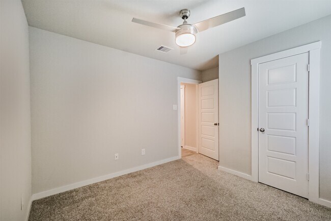 Building Photo - 12534 Newport Arch Ln