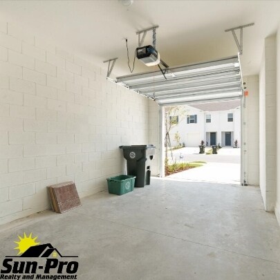 Building Photo - 113 Maya Way