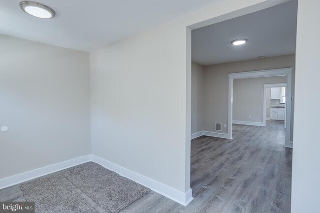 Building Photo - 1948 Lexington Ave