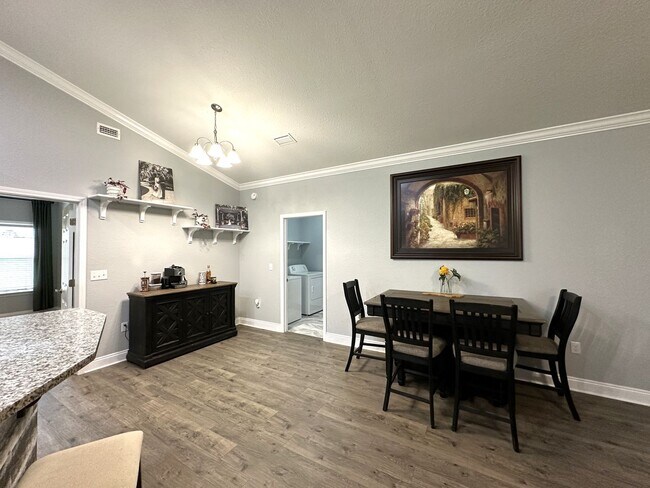 Building Photo - Beautiful north Crestview 4/Bed/2Bath Home