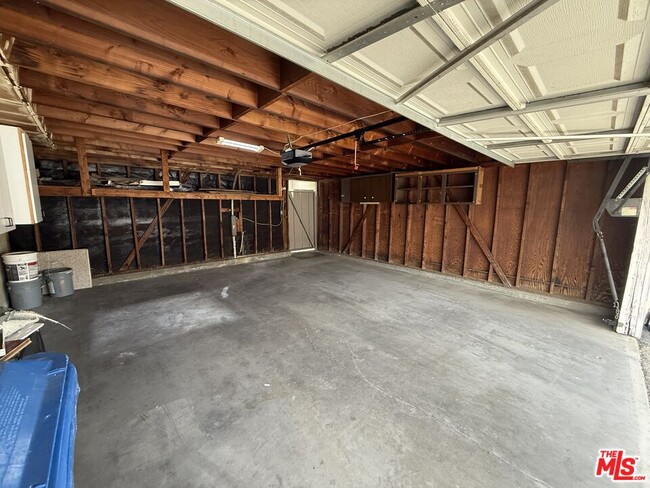 Building Photo - 18110 Killion St