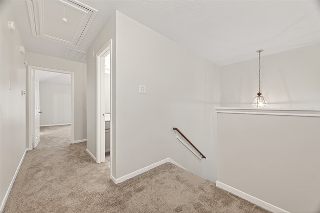 Building Photo - 5439 Baslow Dr