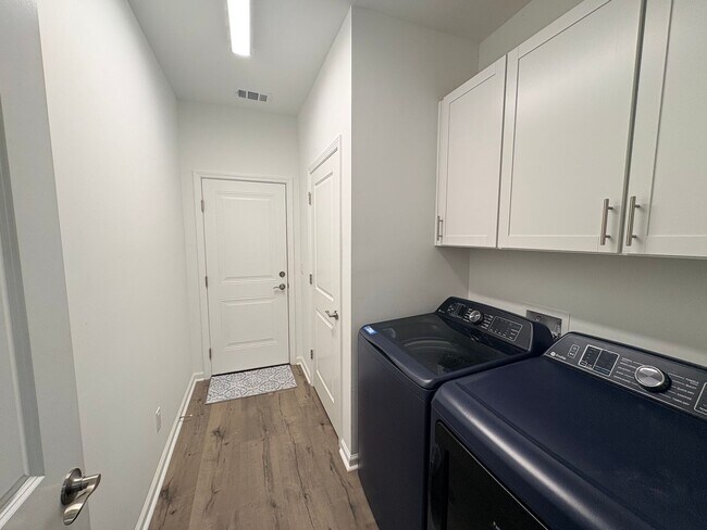 Building Photo - Margaritaville - 166 Salty Fin  Dr