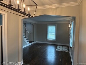 Building Photo - 1601 E 4th St