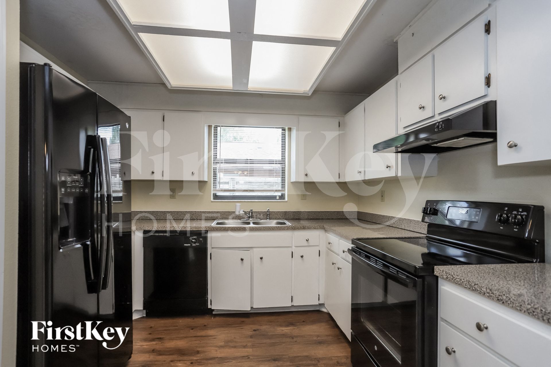 Building Photo - 9923 57th Way N