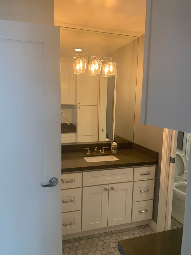 Primary Photo - PRIME WEHO LOCATION- 1BEDROOM CONDO FOR LEASE