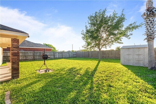 Building Photo - 2601 Wool Dr