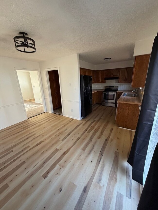 Building Photo - Newly Remodeled 2 Bed 1 Bath home in Independence