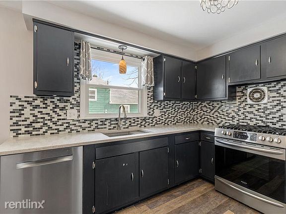 Building Photo - 3 br, 1 bath House - 355 Ford Ave