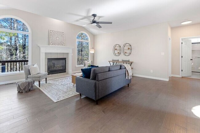 Building Photo - 3637 Green Pine Way