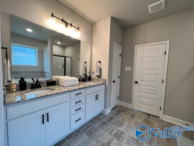 Building Photo - 136 Gardencove Cir