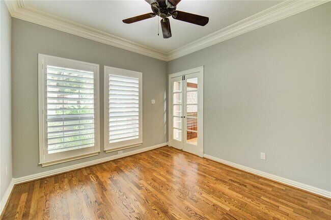 Building Photo - 607 Barkers Cove
